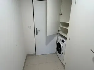 Pronájem bytu 1+kk, Praha - Vysočany, Poděbradská, 30 m2