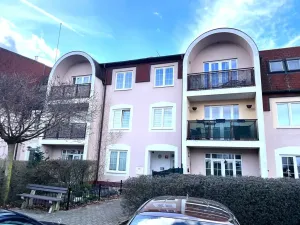 Prodej bytu 1+kk, Vestec, Ve Stromkách, 45 m2