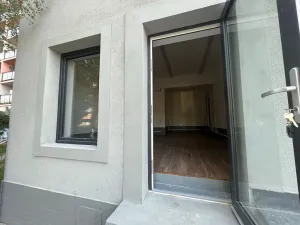 Prodej skladu, Praha - Horní Počernice, Komárovská, 210 m2