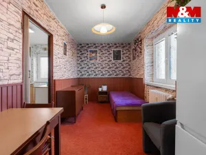 Pronájem bytu 3+1, Jesenice, Školní, 55 m2