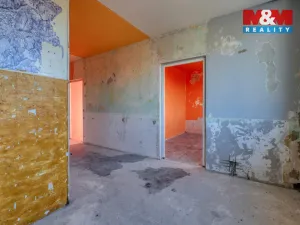 Pronájem bytu 4+1, Rovná, 80 m2