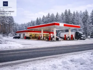 Prodej komerční nemovitosti, Hradec Králové, 100 m2