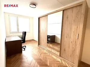 Pronájem bytu 3+1, Praha - Strašnice, Gutova, 67 m2