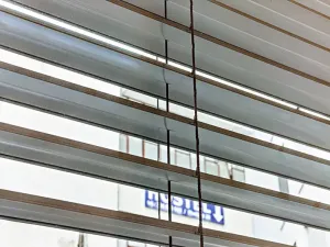 Prodej bytu 1+kk, Praha, Plzeňská, 28 m2