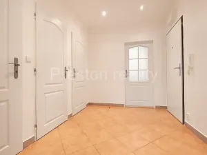 Pronájem bytu 1+1, Praha - Nusle, Zdaru, 45 m2