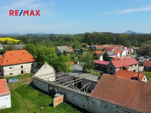 Prodej zemědělského objektu, Počedělice, 2500 m2