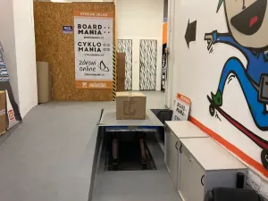 Pronájem skladu, Brno, Valchařská, 158 m2