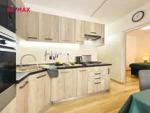 Prodej bytu 4+1, Cheb, Mírová, 83 m2