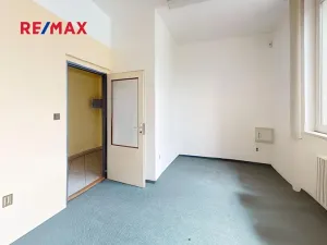 Pronájem kanceláře, Pardubice, Bohdanečská, 186 m2