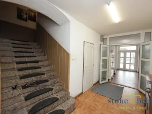 Prodej vícegeneračního domu, Nové Město pod Smrkem, Mírové náměstí, 466 m2