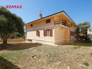 Prodej rodinného domu, Sant'Anna Arresi, Itálie, 400 m2