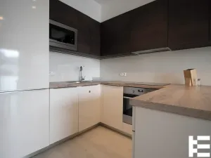 Pronájem bytu 2+kk, Praha - Modřany, Československého exilu, 48 m2