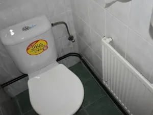 Pronájem kanceláře, Chlumec, U Dálnice, 42 m2