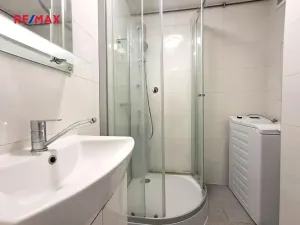 Pronájem bytu 3+kk, Praha - Podolí, Pujmanové, 66 m2