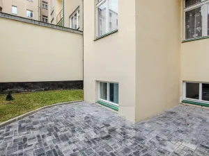 Pronájem bytu 1+kk, Praha - Holešovice, Vinařská, 40 m2