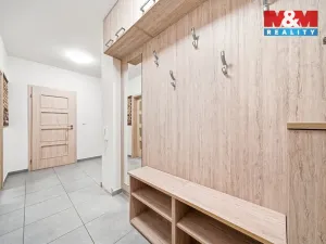 Prodej bytu 2+kk, Pardubice - Polabiny, Bělehradská, 77 m2