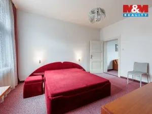 Prodej rodinného domu, Bečov nad Teplou, Nádražní, 298 m2