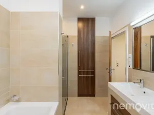 Prodej bytu 3+kk, Praha - Podolí, Na dolinách, 86 m2