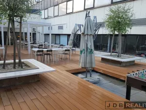 Pronájem kanceláře, Praha - Holešovice, Dělnická, 239 m2