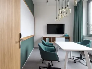 Pronájem kanceláře, Praha - Karlín, Karolinská, 60 m2