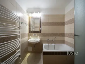 Pronájem bytu 2+1, Třeboň, Nádražní, 55 m2