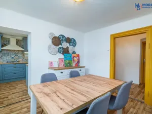 Prodej rodinného domu, Senička, 200 m2