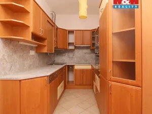 Pronájem bytu 2+kk, Hradec Králové - Kukleny, Pražská třída, 60 m2