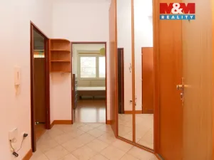 Pronájem bytu 2+kk, Hradec Králové - Kukleny, Pražská třída, 60 m2