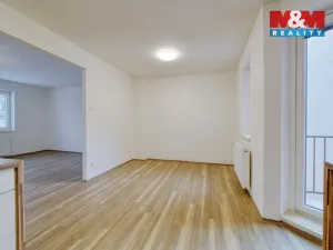 Prodej bytu 4+1, Cheb, Májová, 110 m2