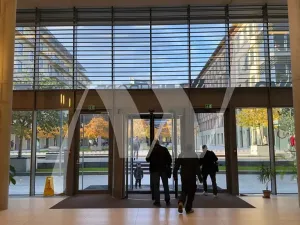 Pronájem kanceláře, Praha - Holešovice, Jankovcova, 330 m2