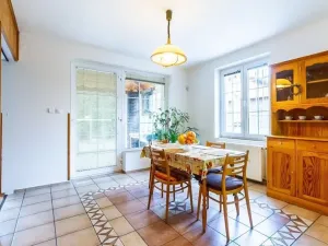 Prodej rodinného domu, Dolany, 284 m2