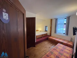 Pronájem restaurace, Horní Maršov, Třída Josefa II., 320 m2