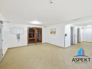 Pronájem bytu 2+kk, Praha - Stodůlky, Tlumačovská, 58 m2