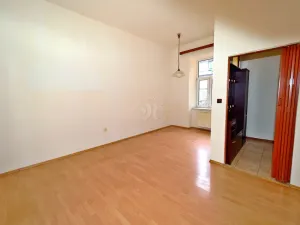 Prodej bytu 2+kk, Praha - Smíchov, Klicperova, 57 m2