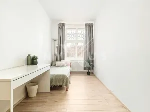 Prodej bytu 4+1, Praha - Holešovice, Bubenská, 100 m2