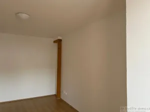 Pronájem bytu 2+1, Tábor, Kamarýtova, 59 m2