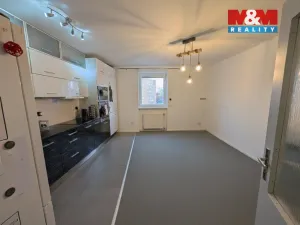 Pronájem bytu 3+kk, Strakonice - Strakonice II, Stavbařů, 82 m2