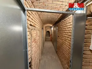 Pronájem skladu, Praha - Holešovice, Letenské náměstí, 6 m2