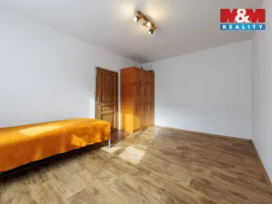 Prodej bytu 1+1, Karlovy Vary - Drahovice, Maďarská, 37 m2