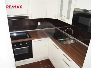 Pronájem bytu 1+kk, Praha - Vinoř, Českodubská, 36 m2