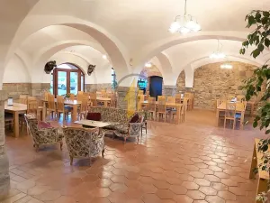 Pronájem ubytování, Troskovice, 800 m2