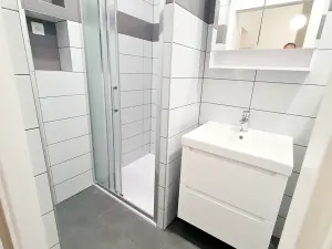 Pronájem bytu 3+1, Praha - Holešovice, Komunardů, 85 m2