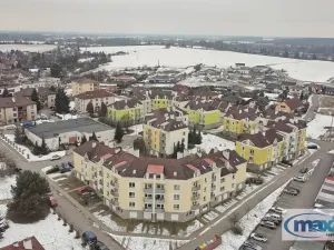 Prodej bytu 2+1, Sezemice, Spojovací, 58 m2