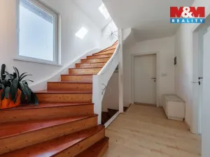 Prodej rodinného domu, Hroznětín, ČSA, 240 m2