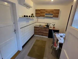 Pronájem bytu 1+kk, Praha - Modřany, U pily, 17 m2