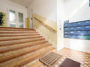 Prodej bytu 2+1, Praha - Vokovice, Kamerunská, 57 m2