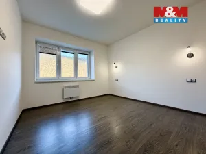 Pronájem bytu 4+kk, Měchenice, Hlavní, 71 m2