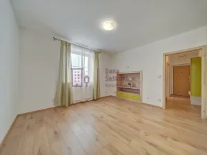 Pronájem bytu 2+kk, Jindřichův Hradec, Nušlova, 40 m2
