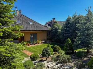 Prodej rodinného domu, Těmice, 252 m2