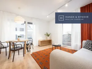 Prodej bytu 3+kk, Pohořelice, U Kasáren, 84 m2